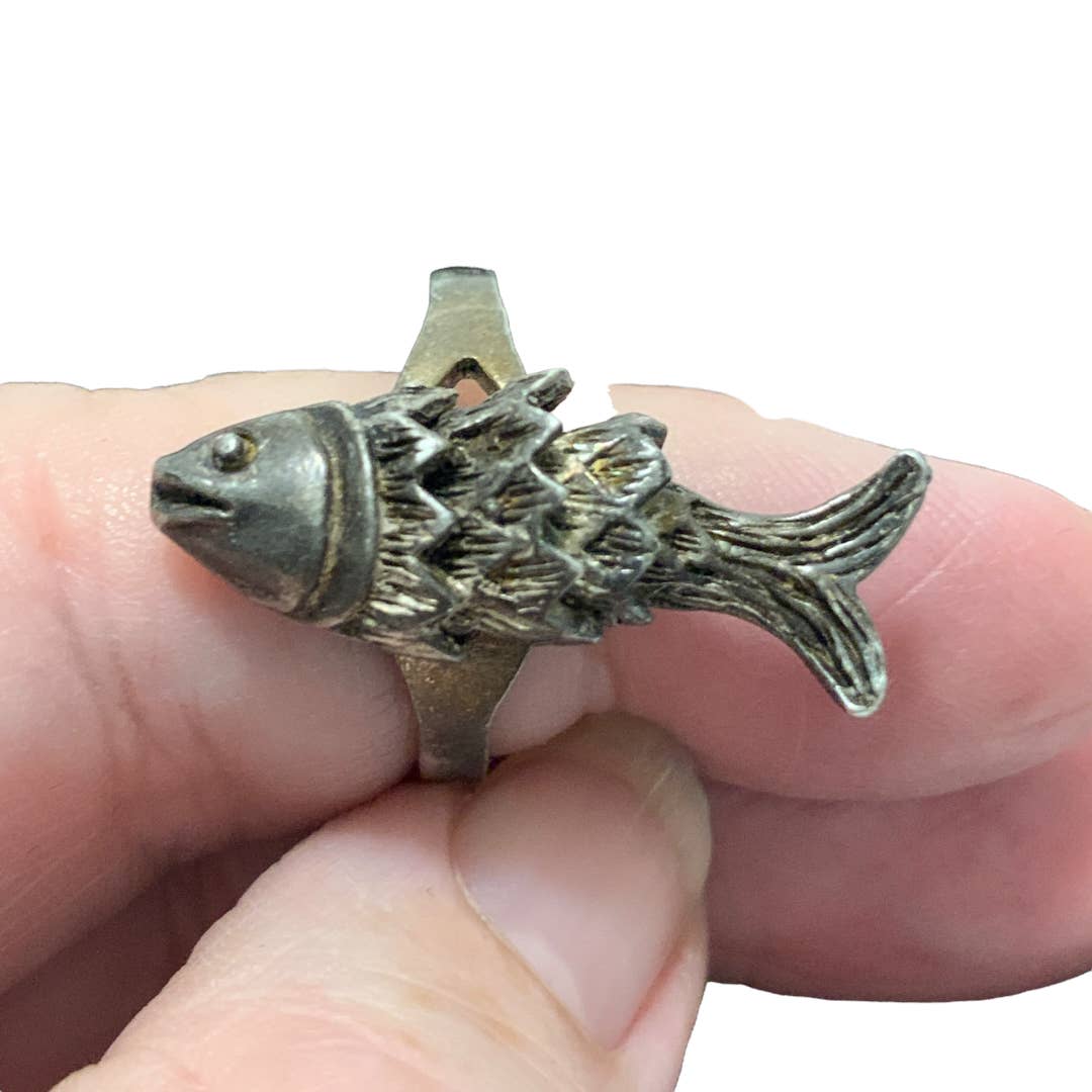 Sterling Fish Ring with Moving Tail